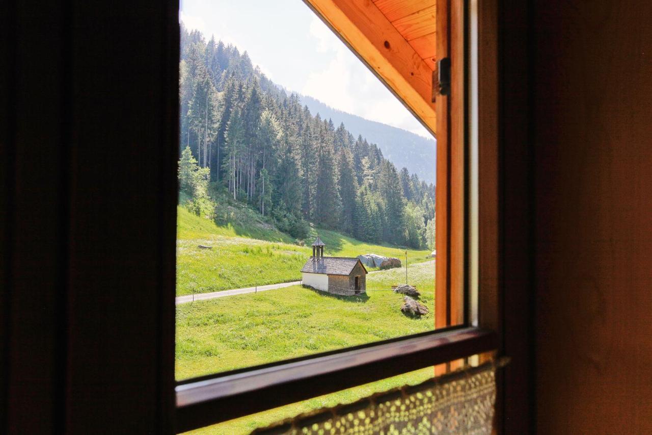 Alpenapart Montafon - Bitschweil Huesle Schruns Bagian luar foto